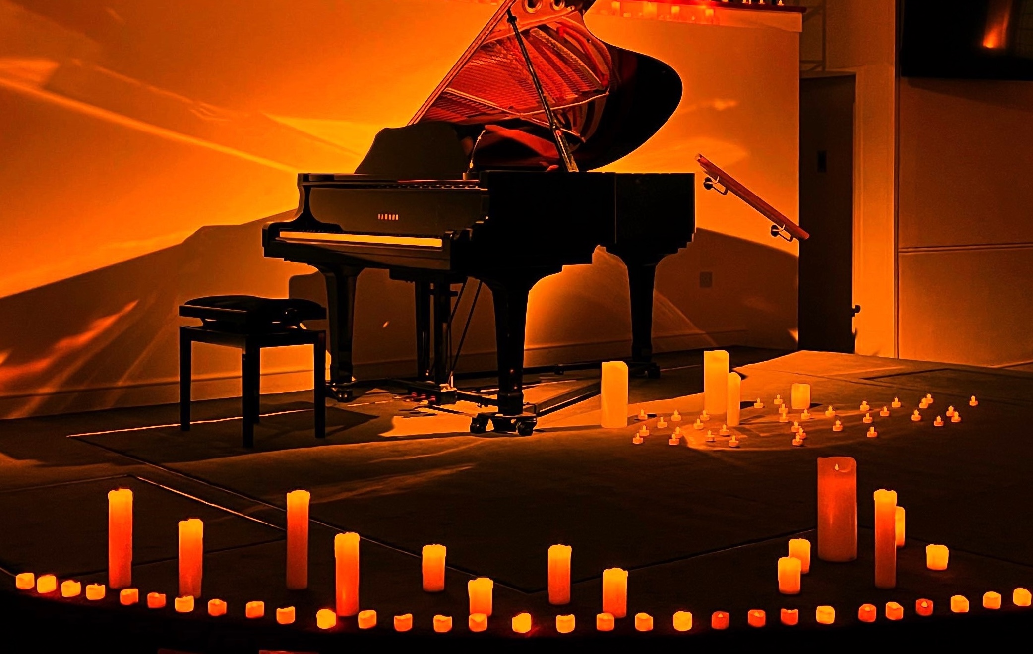Rhapsody in Blue and Moonlight Sonata by candlelight
